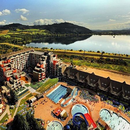 Luxapartmanbesenova Hotel Akvamarin Екстериор снимка