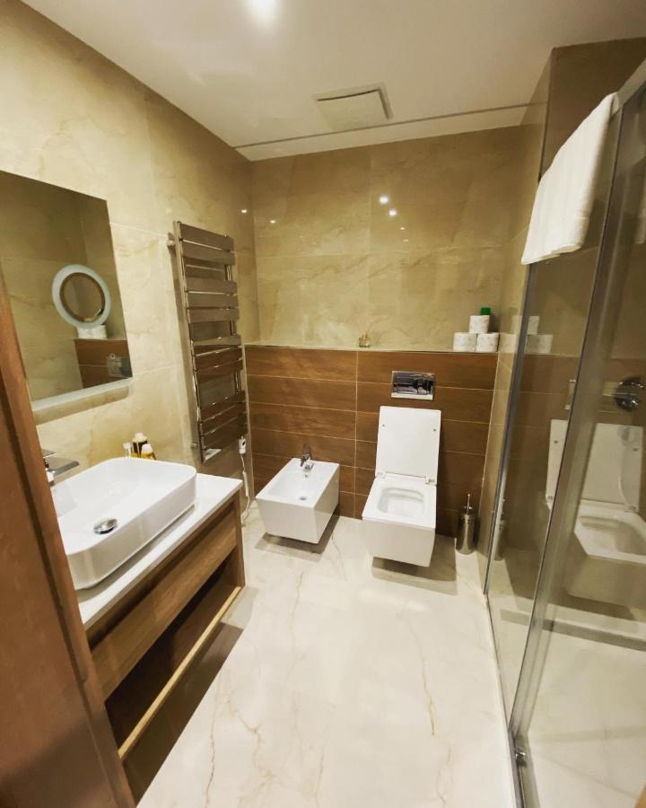 Luxapartmanbesenova Hotel Akvamarin Екстериор снимка